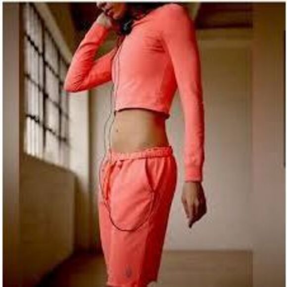 Free People Movement Hotshot Easy set -Neon coral - Picture 3 of 11